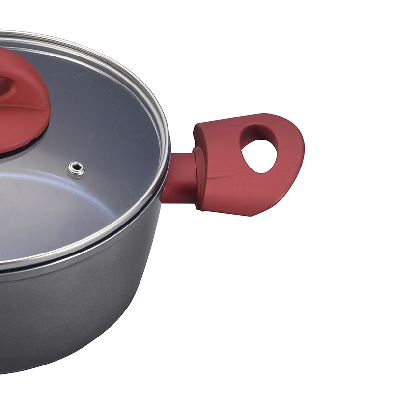 أزياء الأواني الخزفية المحترفة والمقالي مزورة من أدوات الطهي