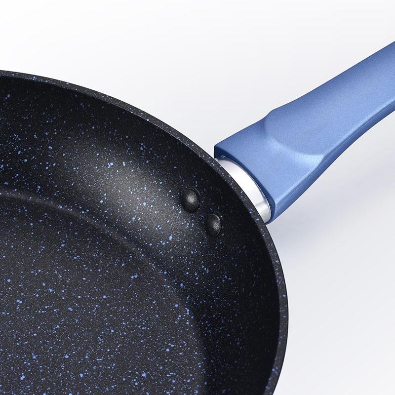 الطبقة الخارجية غير المقاومة للحرارة غير المقاومة للحرارة