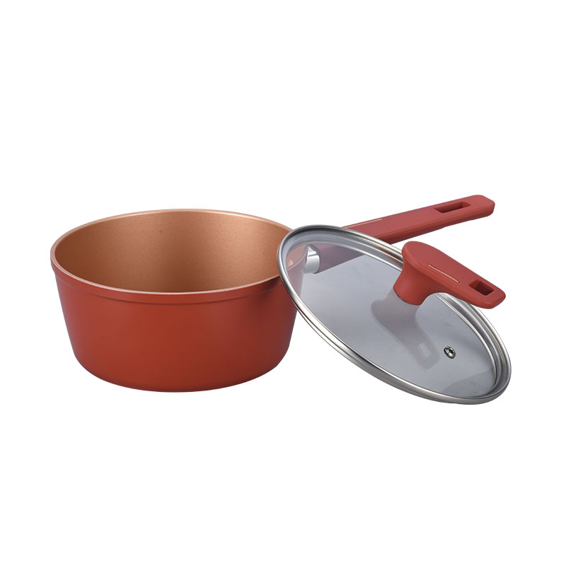 أدوات طبخ ملونة غير مميزة غير مميزة