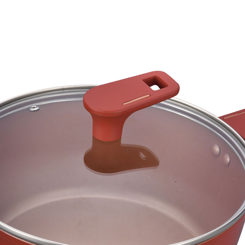 أدوات طبخ ملونة غير مميزة غير مميزة