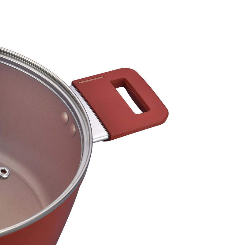 أدوات طبخ ملونة غير مميزة غير مميزة