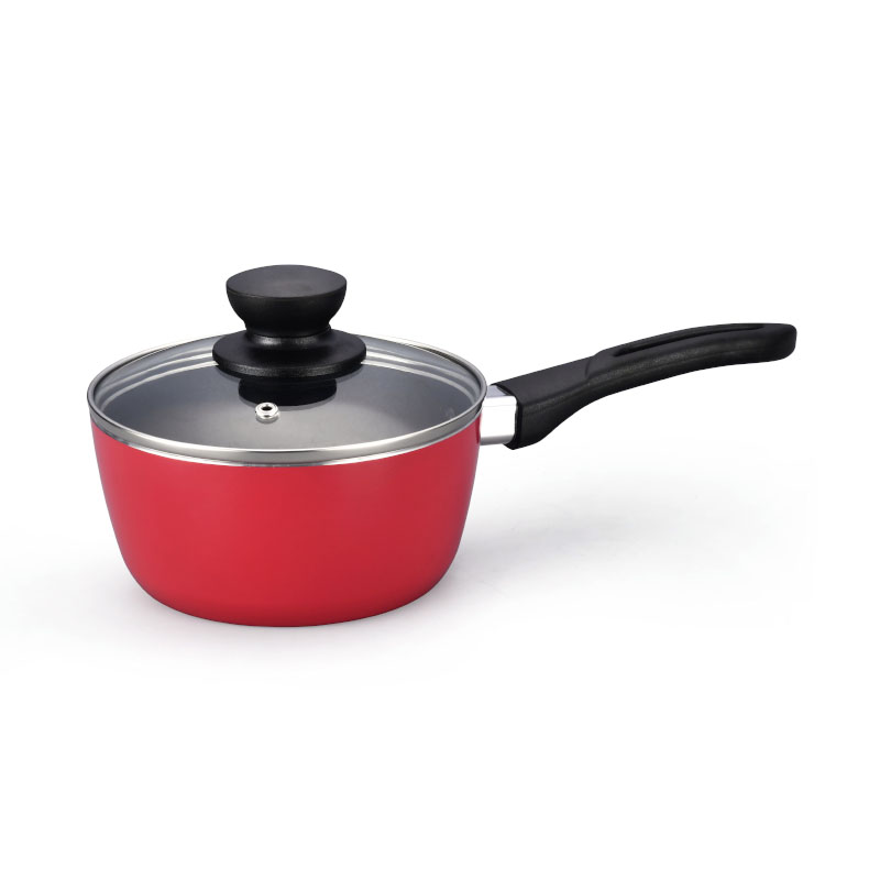 الأواني متعددة الألوان وأدوات طبخ مضغوطة