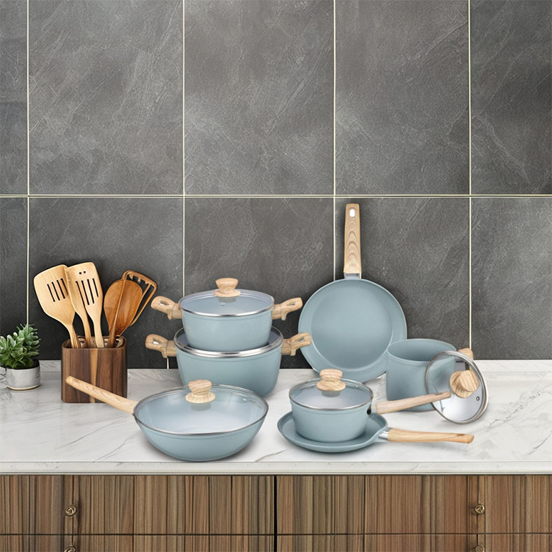 أوعية السيراميك والمقالي مجموعة أدوات طبخ مزورة