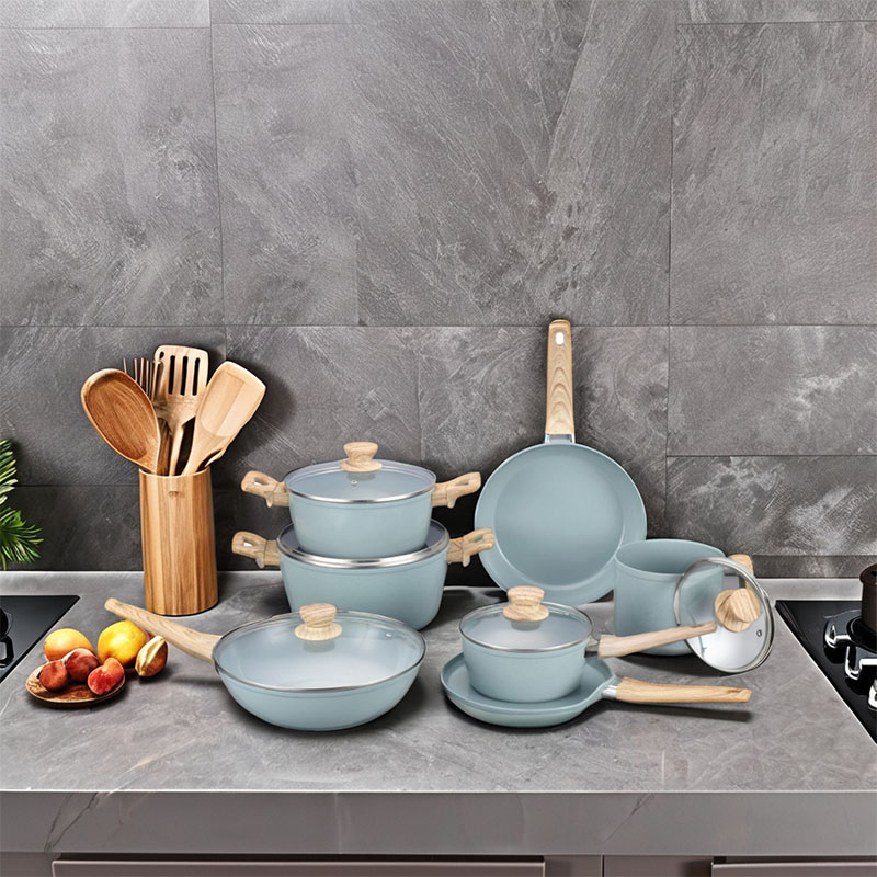 أوعية السيراميك والمقالي مجموعة أدوات طبخ مزورة