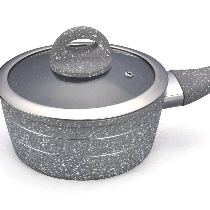 أدوات طبخ مقلاة غير عصا مع نقاط بيضاء