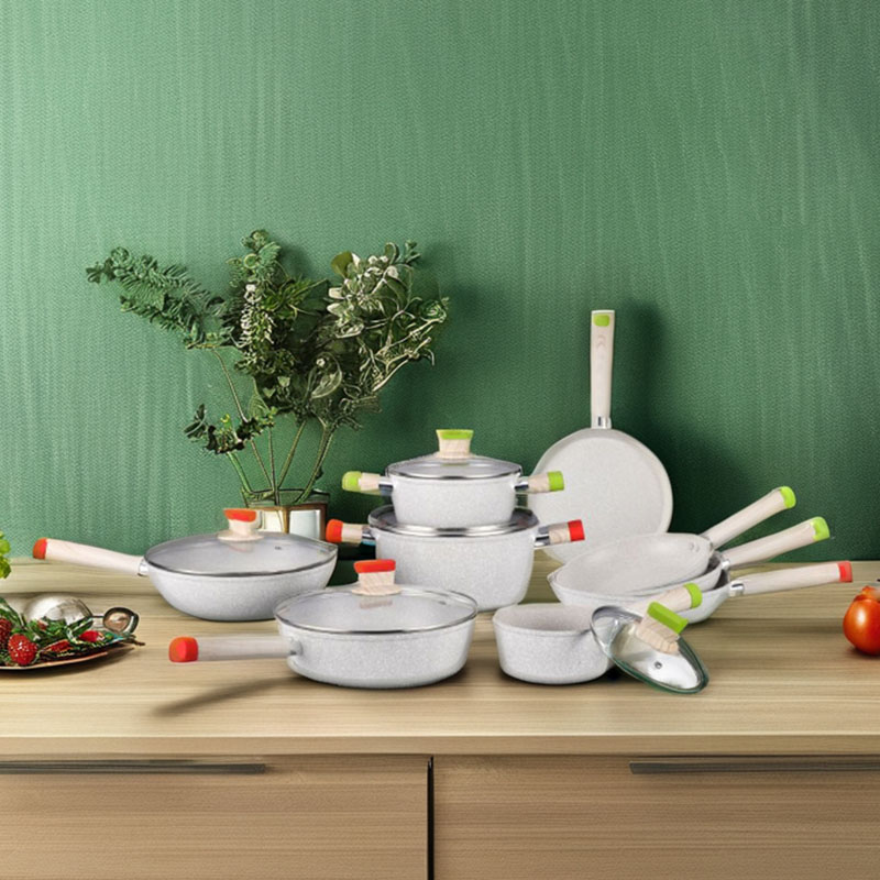 مجموعة أدوات المطبخ مجموعة من أدوات الطهي المزورة مع زينة ملونة