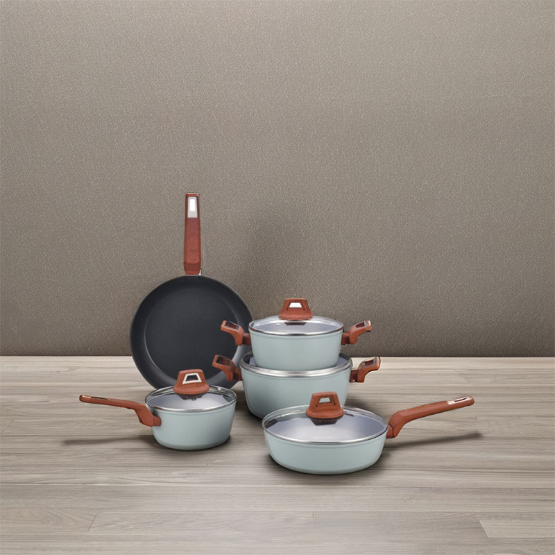 مقبض الخشب أواني الألومنيوم والمقالي أدوات طبخ مزورة