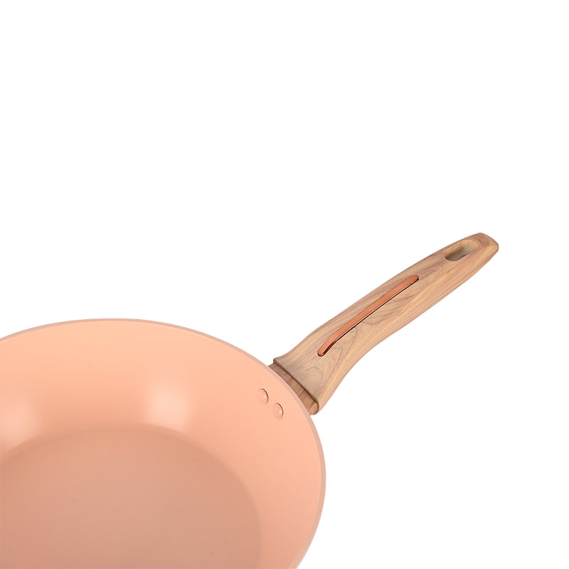 مجموعة أدوات طبخ بيج تيلامون مع إكسسوارات ذهبية الحافة